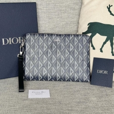 Christian Dior Clutch Bags